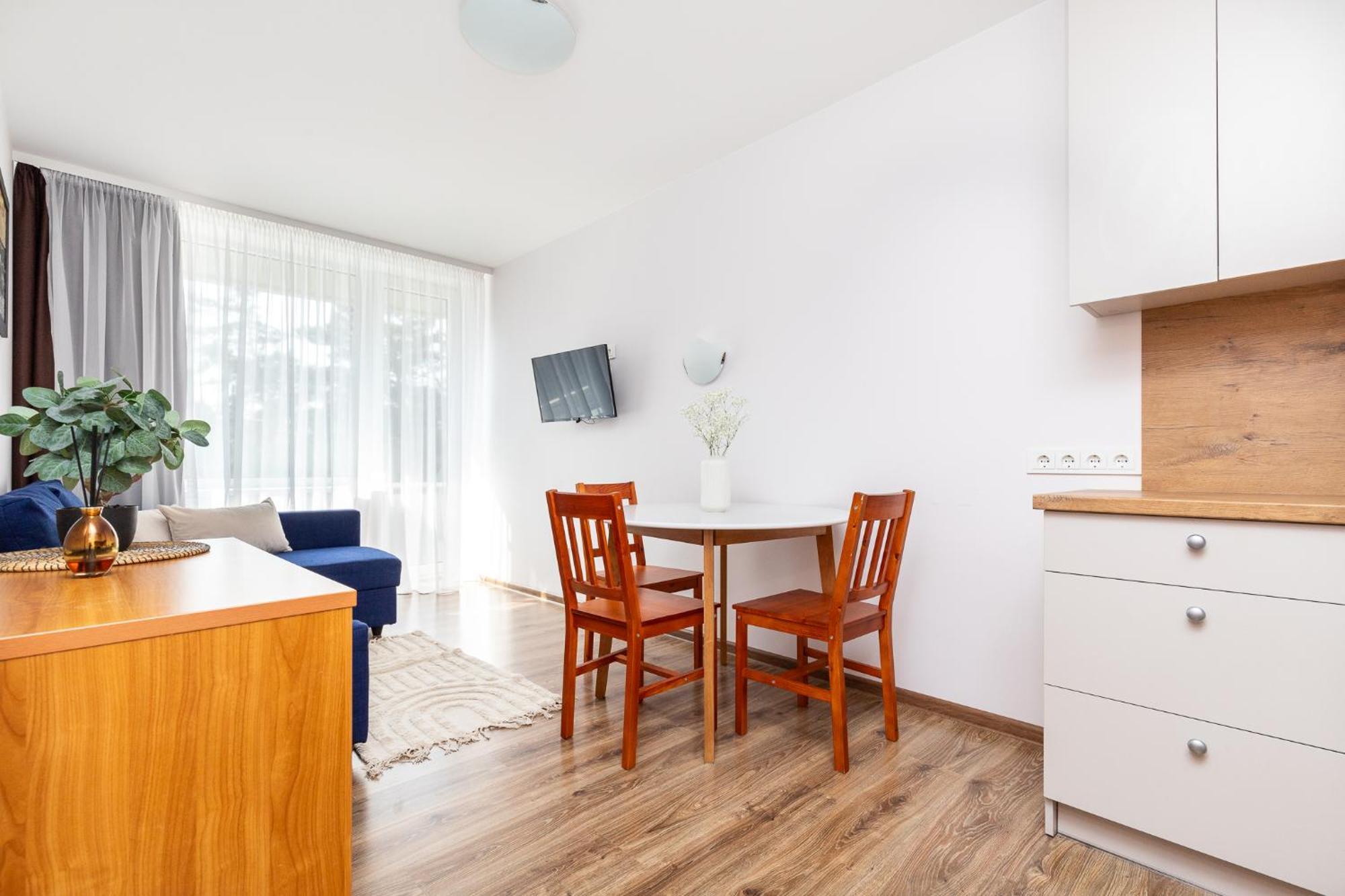 Alkos Namu Apartamentai Palanga Ngoại thất bức ảnh