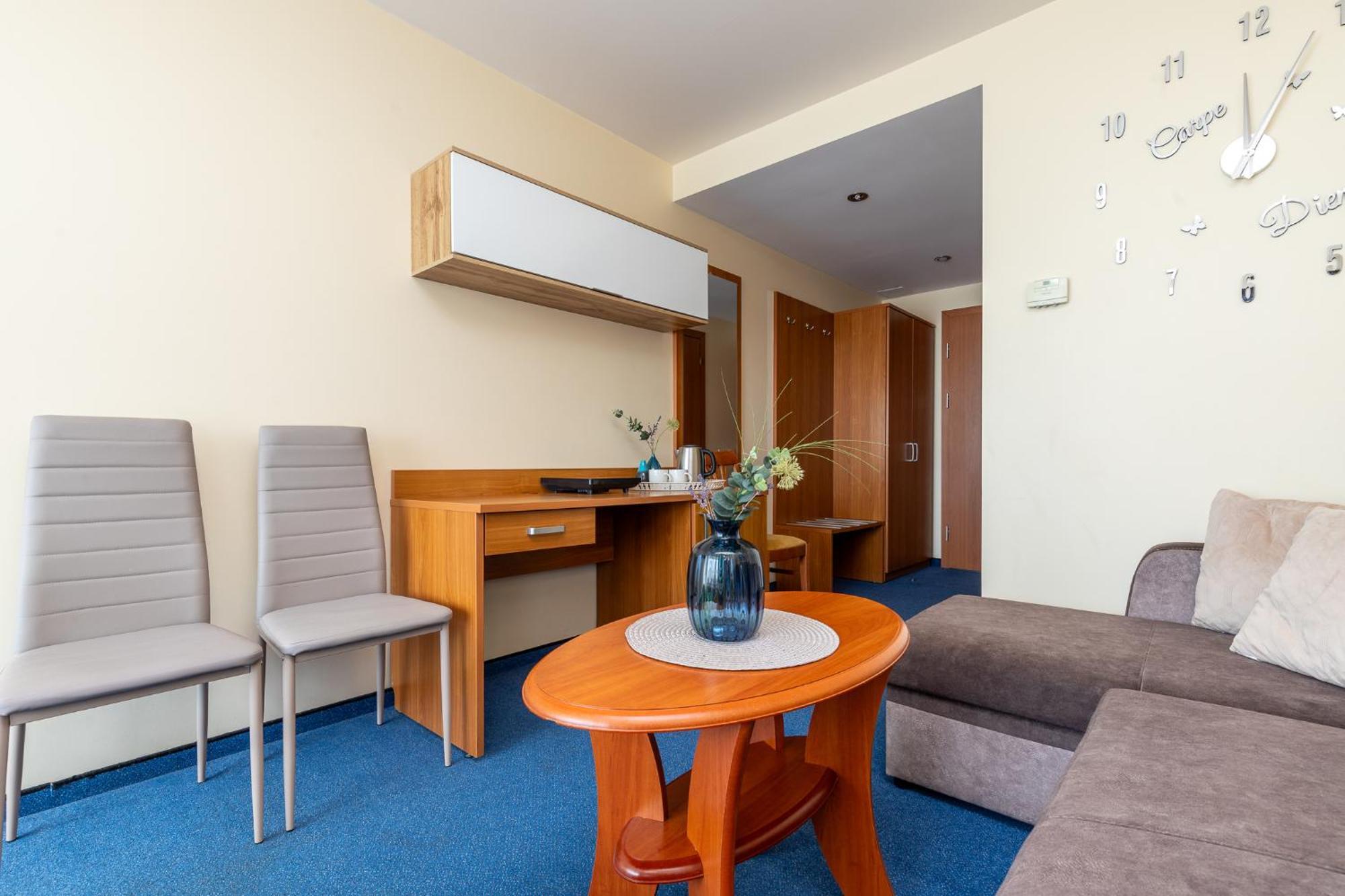 Alkos Namu Apartamentai Palanga Ngoại thất bức ảnh